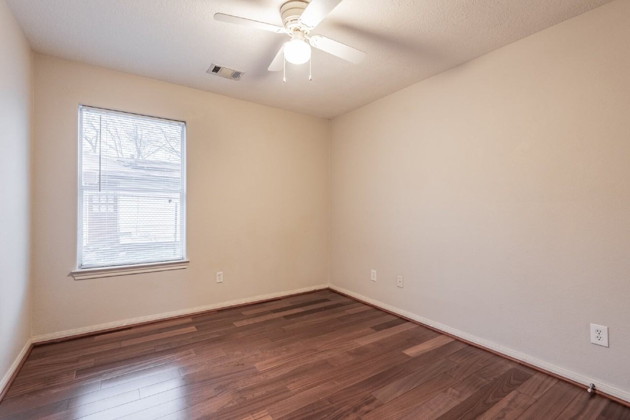 9438 Ashville Dr - Photo 6 of 16