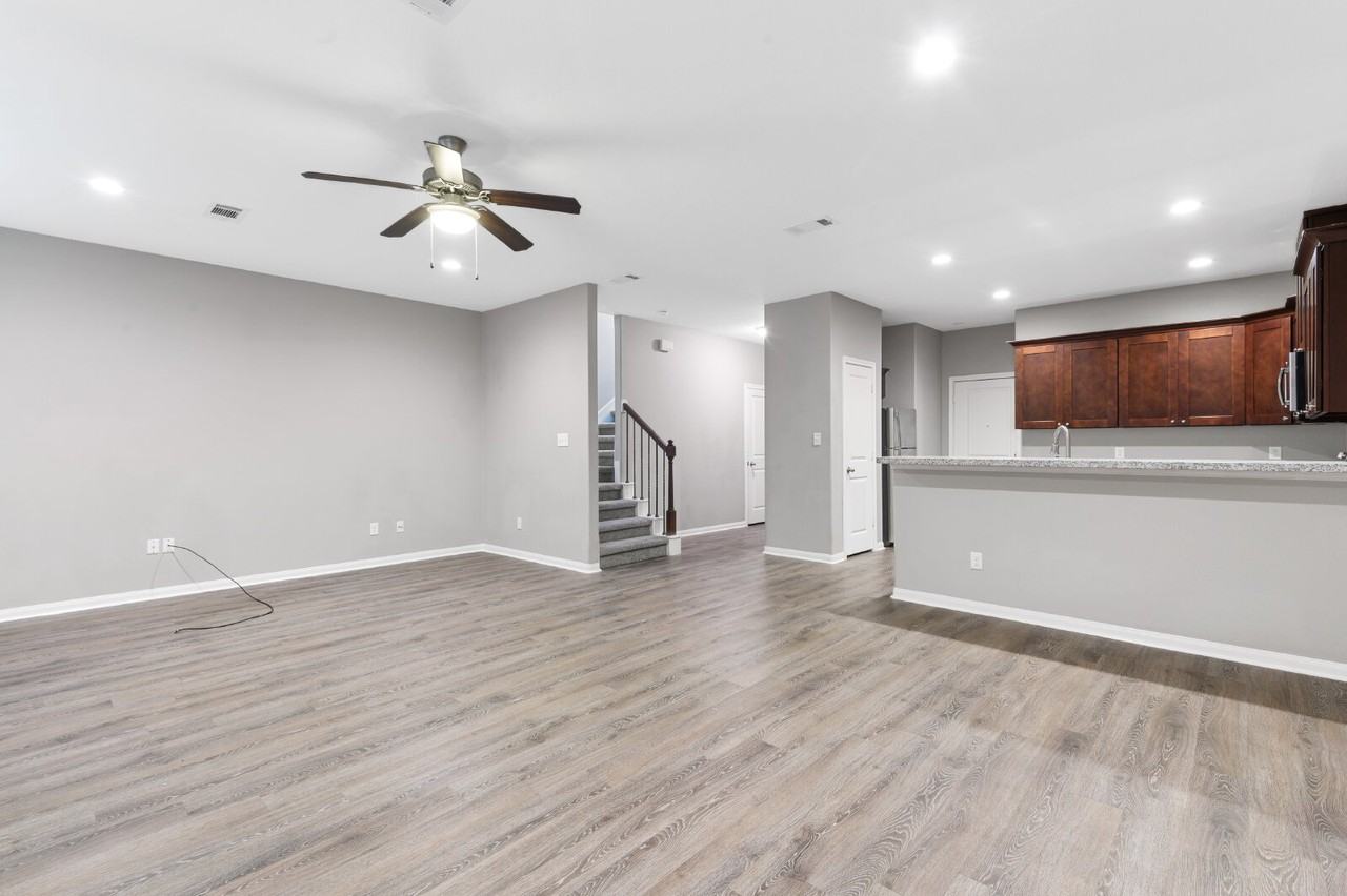 124 Artesian Way - Photo 7 of 20