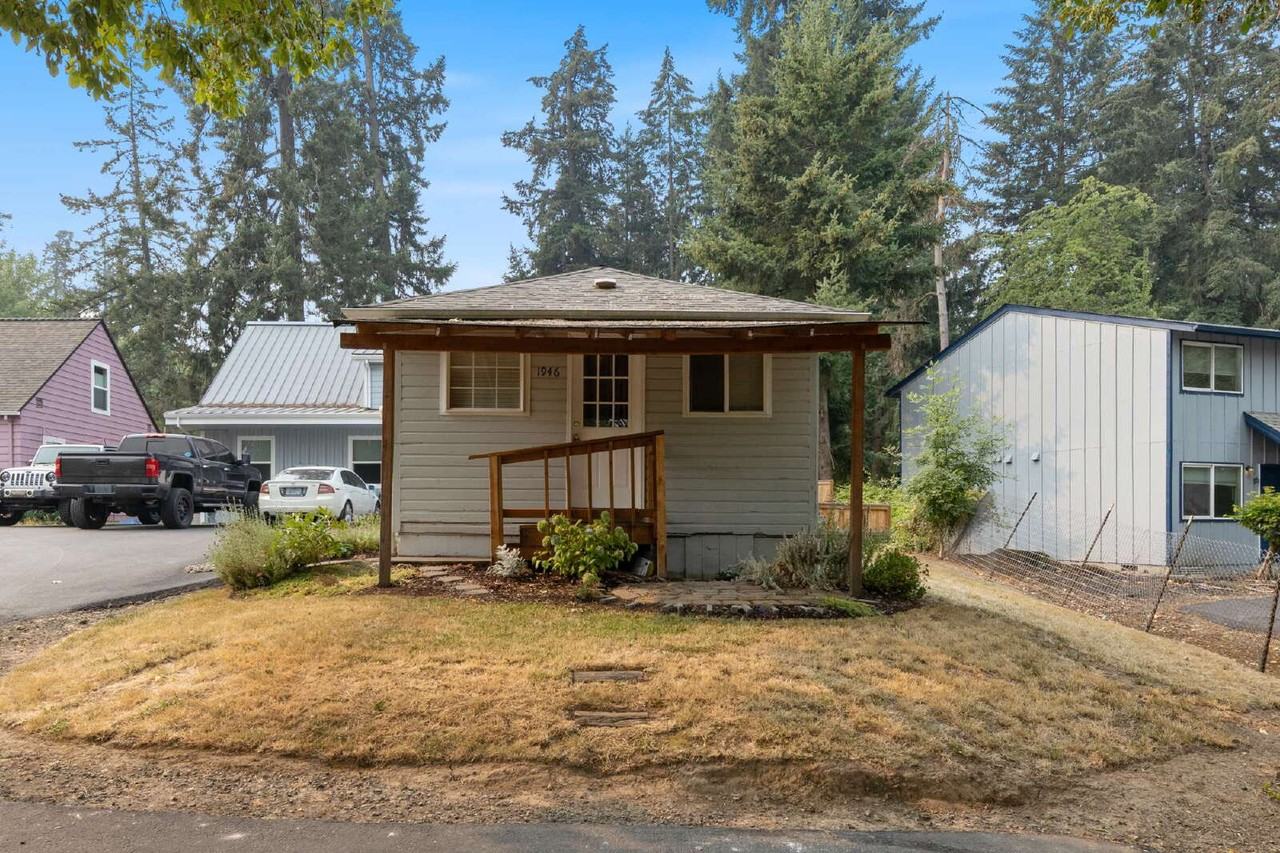 1946 Ne Highway 99w - Photo 2 of 42