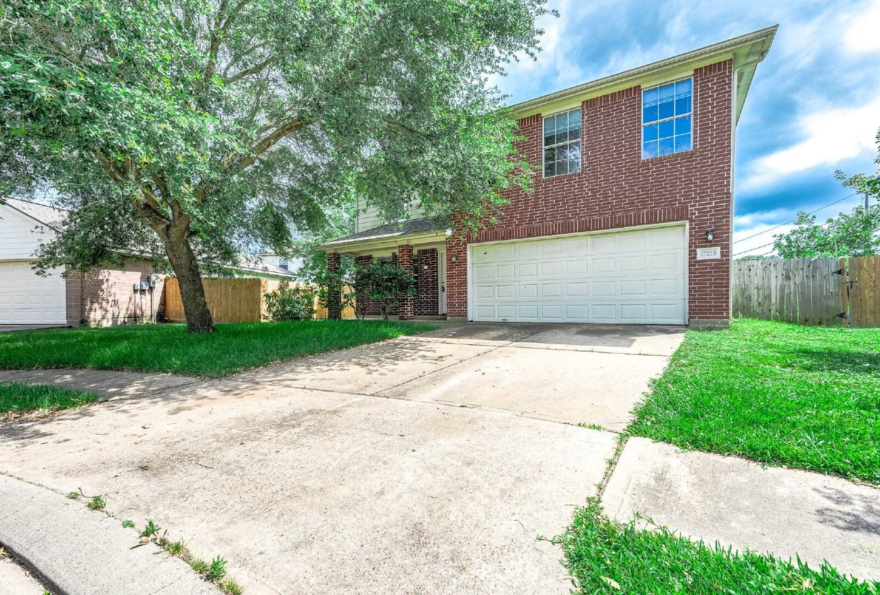 17219 Morning Blossom Pl - Photo 2 of 35
