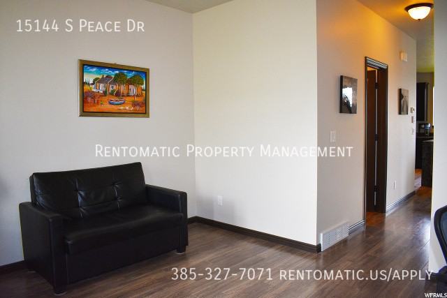 15144 S Peace Dr - Photo 6 of 17