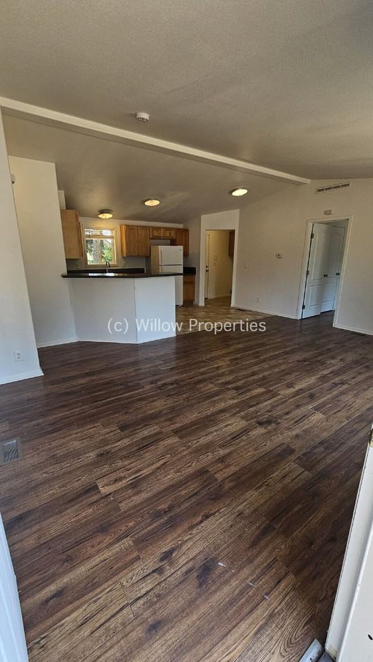 20219 67th Ave E - Photo 2 of 11