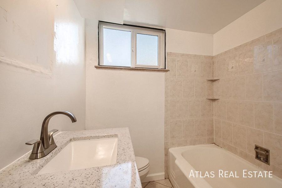 2475 S Lafayette St - Photo 5 of 19