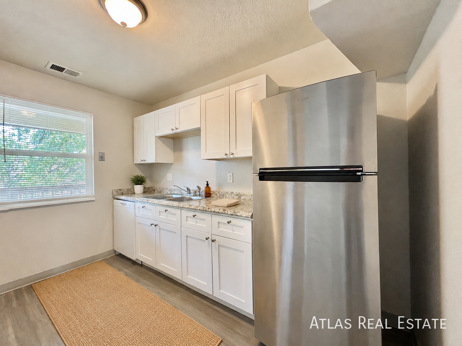 6982 Mariposa St #A - Photo 4 of 14