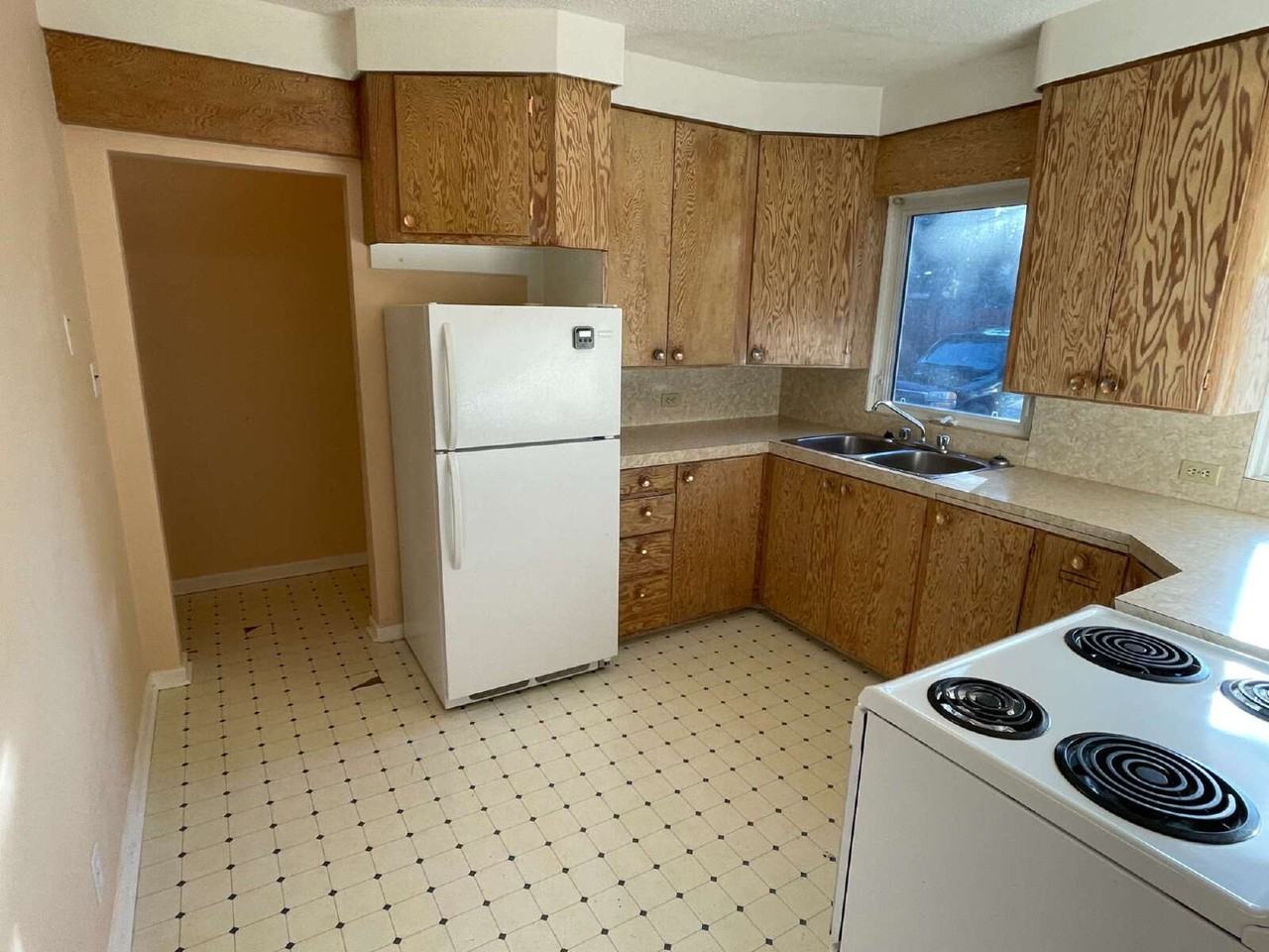 1302 A - 1302 Elliott St - Photo 3 of 20