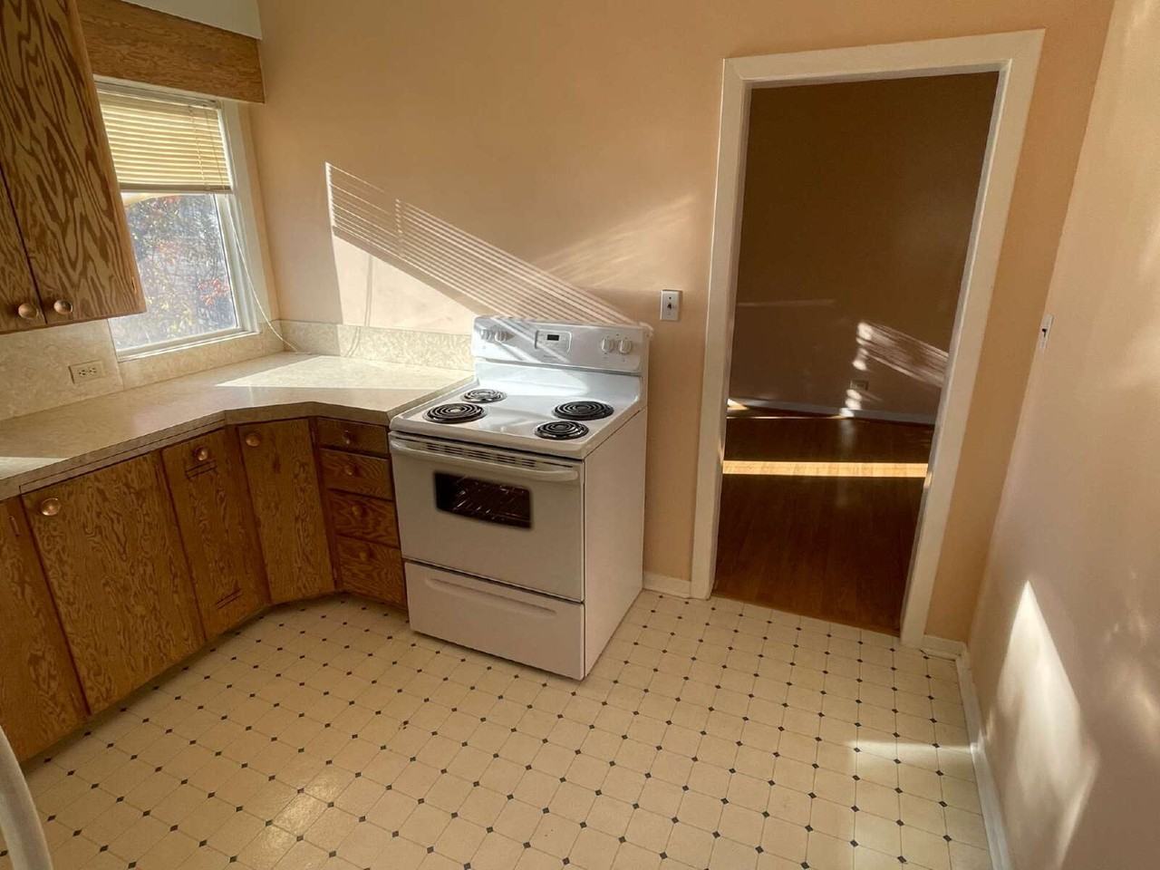 1302 A - 1302 Elliott St - Photo 5 of 20