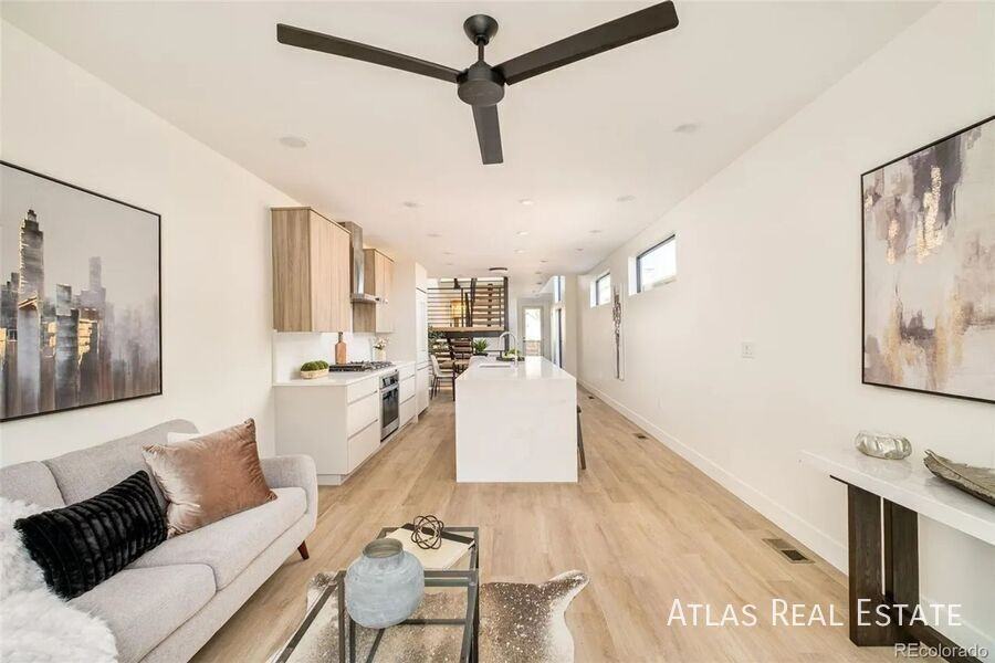 3416 Lawrence St - Photo 4 of 7