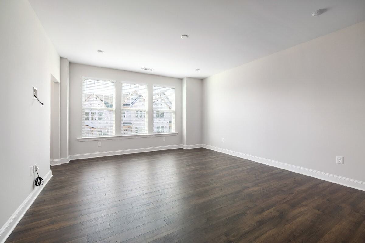 1105 Falling Rock Pl - Photo 3 of 26