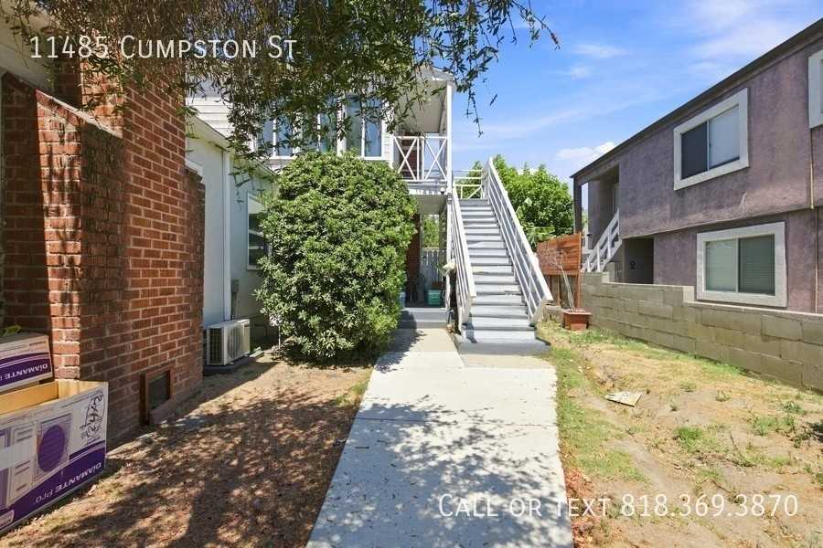 11485 Cumpston St - Photo 2 of 18