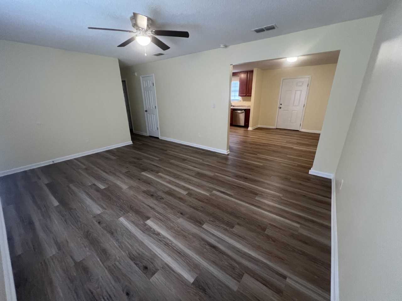 2119 Hamilton St - Photo 6 of 20