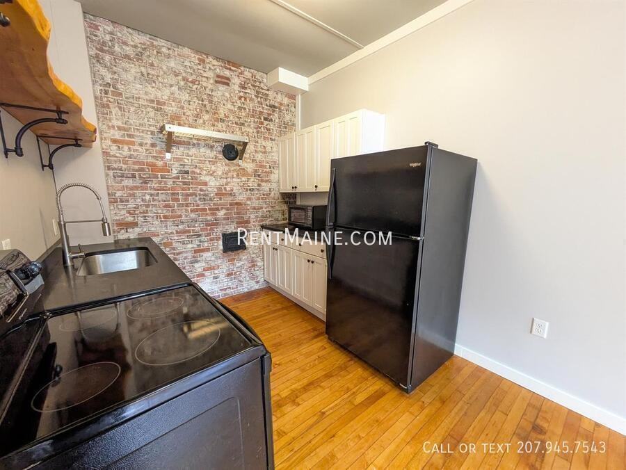 3 Cushing St #4 - Photo 3 of 13