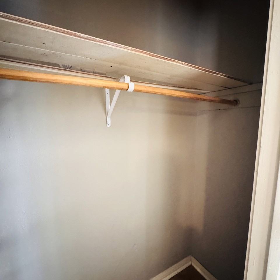 4478 Dallas St - Photo 2 of 11