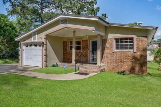 1103 Calloway St - Photo 2 of 28