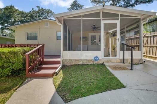 1103 Calloway St - Photo 4 of 28