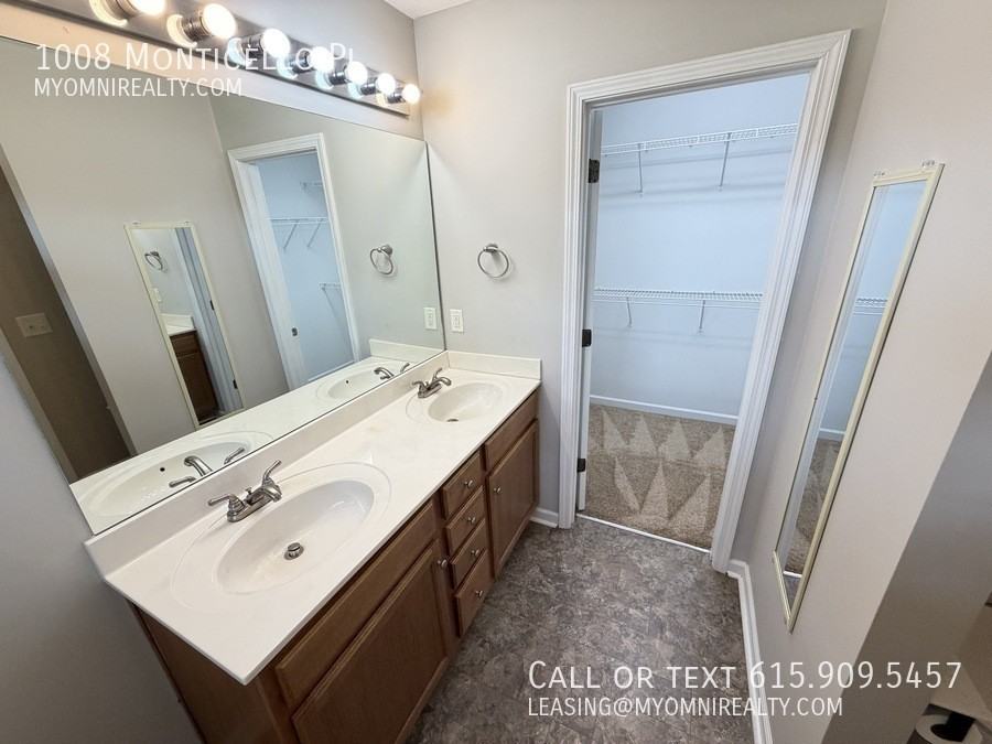 1008 Monticello Pl - Photo 5 of 21