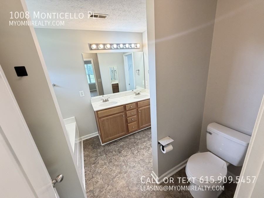1008 Monticello Pl - Photo 7 of 21