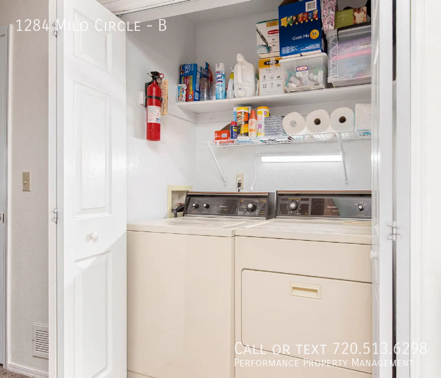 1284 Milo Cir #B - Photo 3 of 30