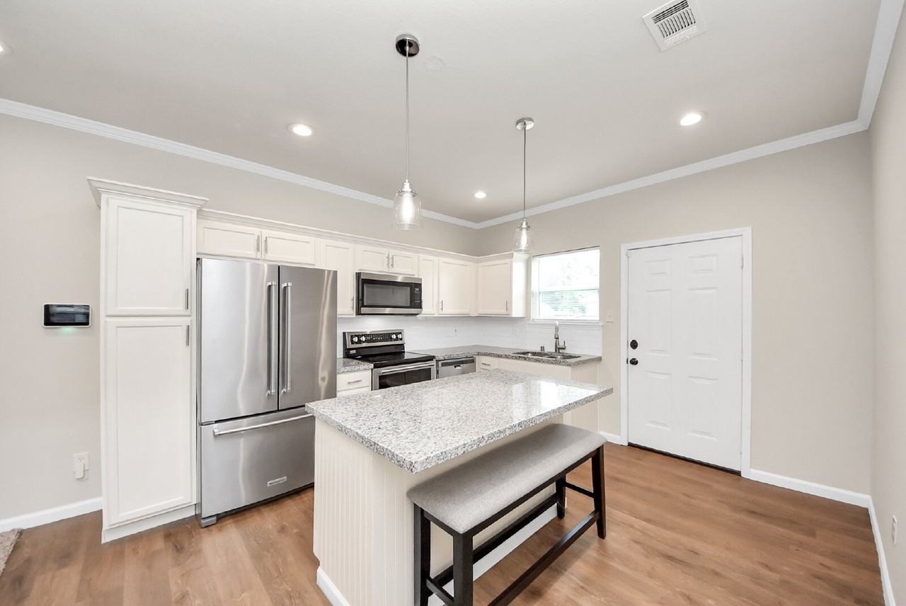3703 Lila St - Photo 3 of 41