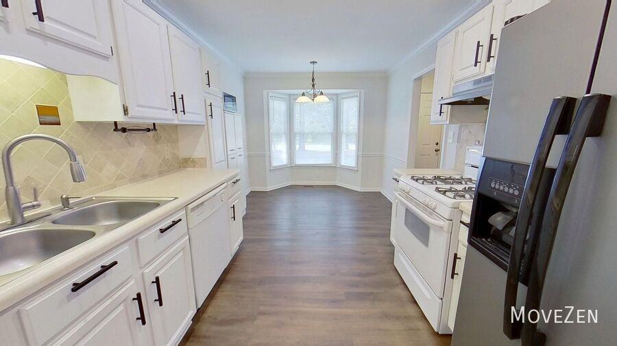 5622 Darrow Dr - Photo 6 of 41