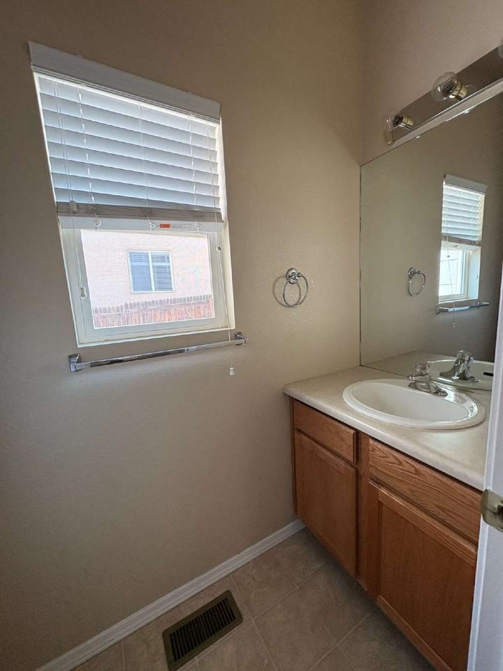 4521 Lazy River Dr - Photo 7 of 15