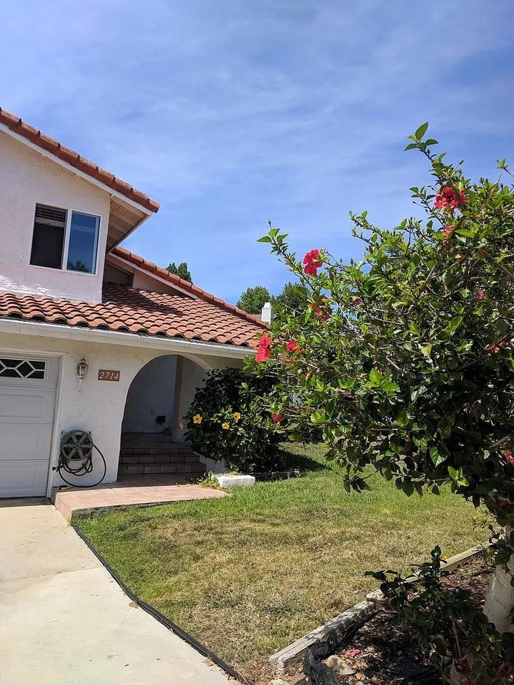 2714 York Rd - Photo 3 of 11