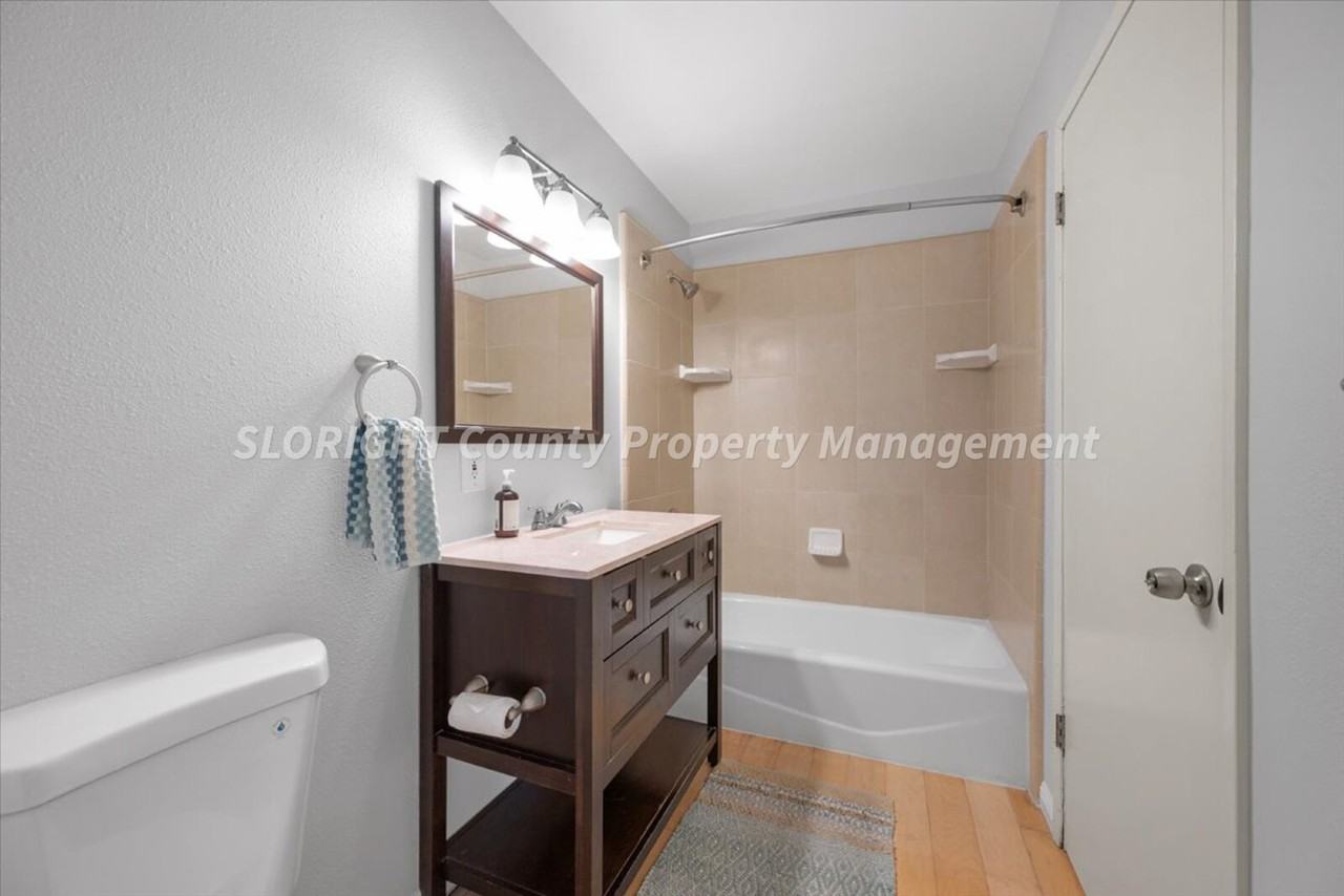 1351 Royal Way - Photo 3 of 23