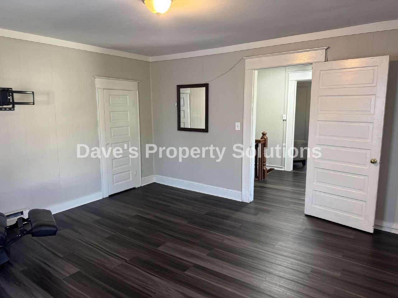313 4th St #B - Photo 7 of 16