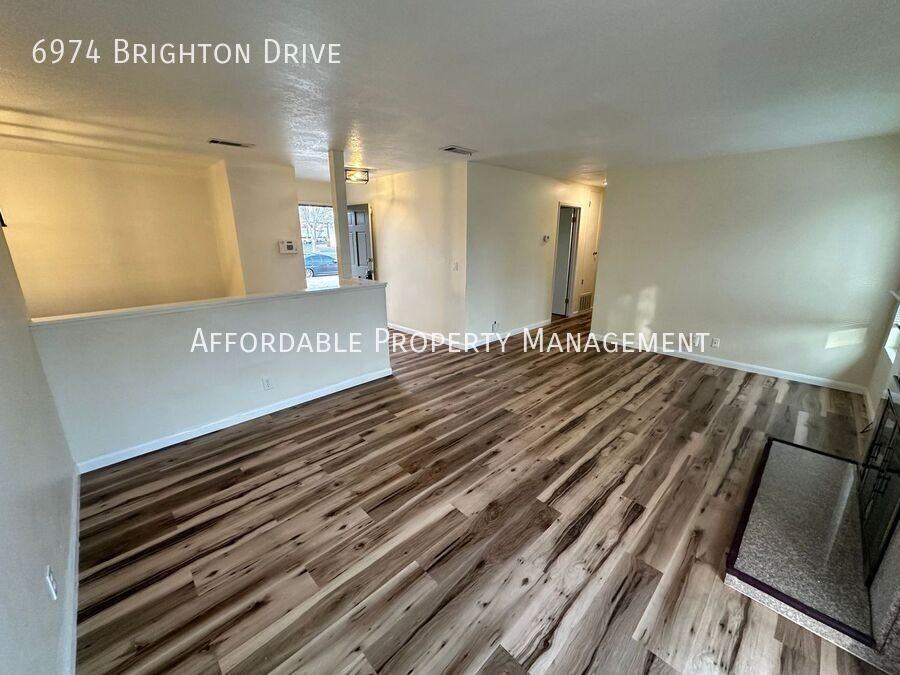 6974 Brighton Dr - Photo 4 of 16