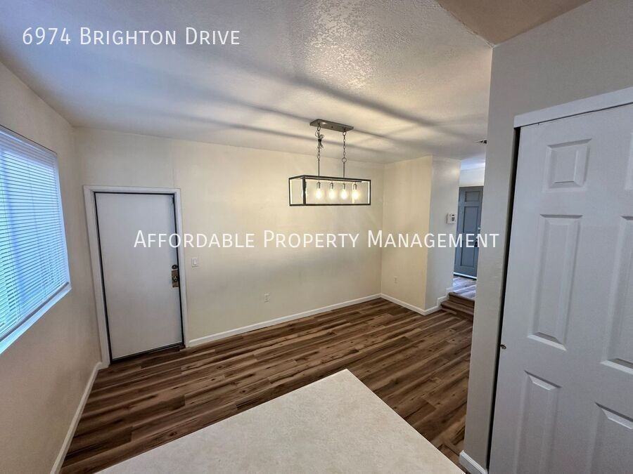 6974 Brighton Dr - Photo 7 of 16