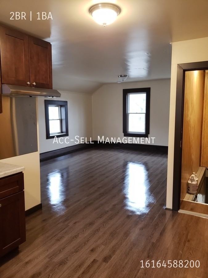 257 Gold Ave Nw #2 - Photo 5 of 12