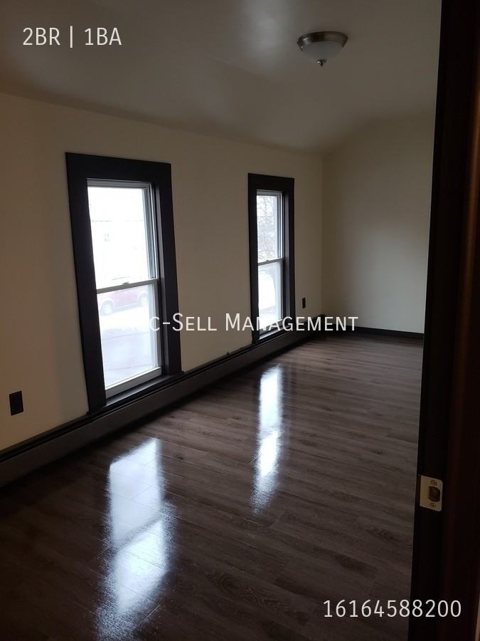 257 Gold Ave Nw #2 - Photo 6 of 12