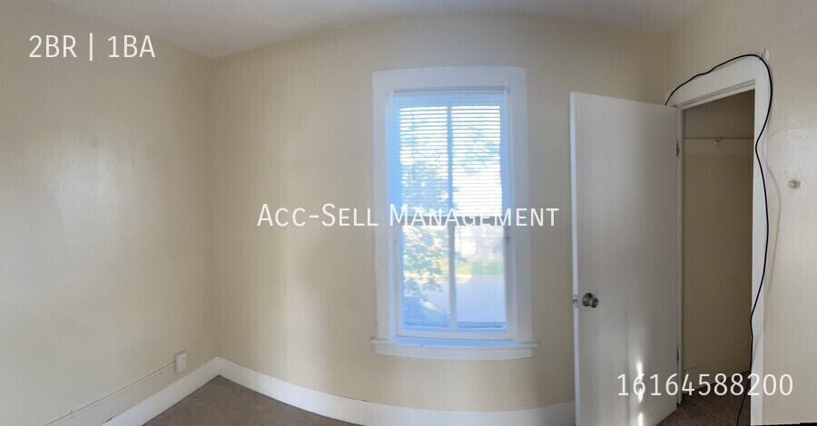 847 Bridge St Nw #2 - Photo 7 of 9
