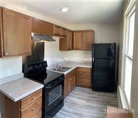 205 Valley Ave Nw #4 - Photo 2 of 7