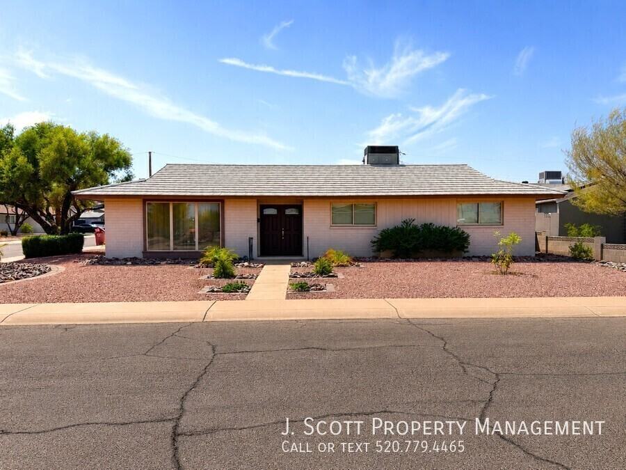 6522 E Palm Ln - Photo 3 of 23