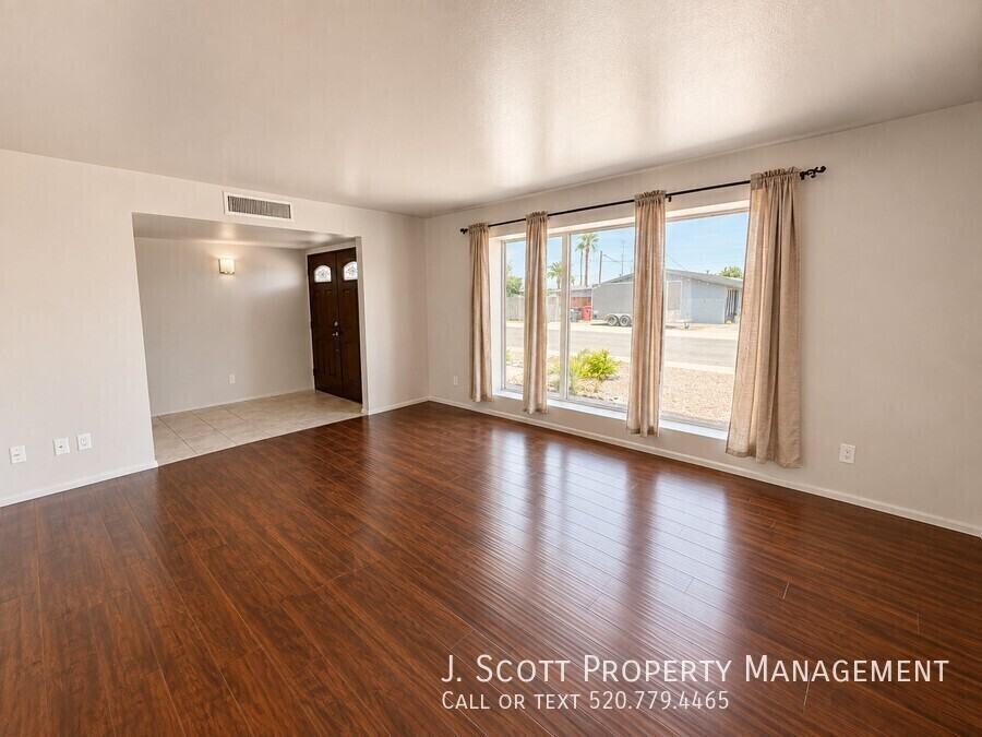 6522 E Palm Ln - Photo 4 of 23