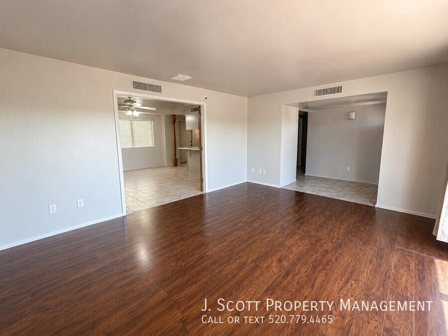 6522 E Palm Ln - Photo 6 of 23