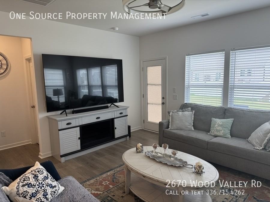 2670 Wood Valley Rd - Photo 5 of 31