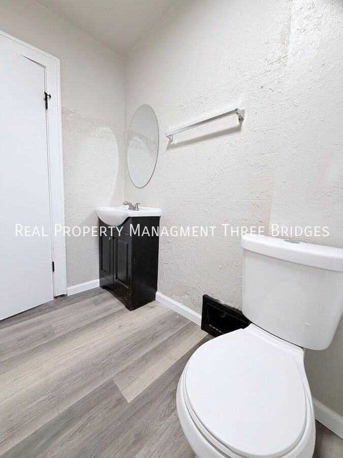 5533 Grace Ave - Photo 7 of 21