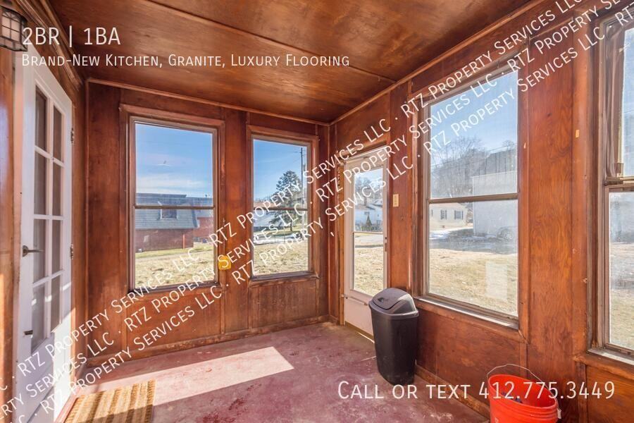 5920 Smithfield St - Photo 3 of 30