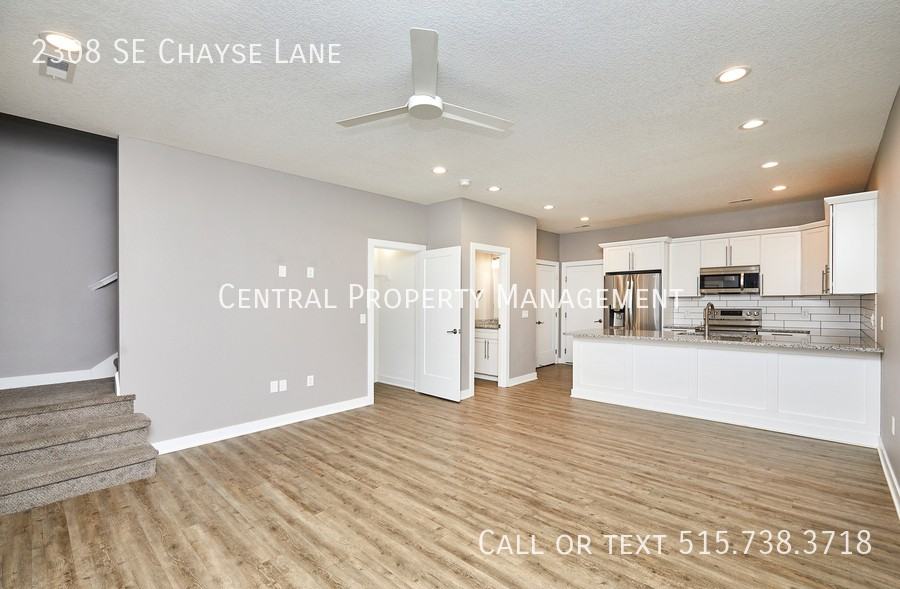 2305 Se Sydney Ln - Photo 4 of 25