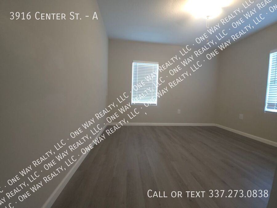 3916 Center St #A - Photo 5 of 6