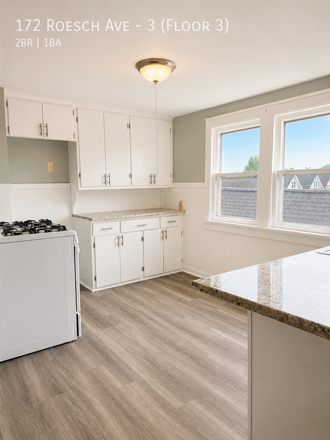 172 Roesch Ave #3FL3 - Photo 3 of 8