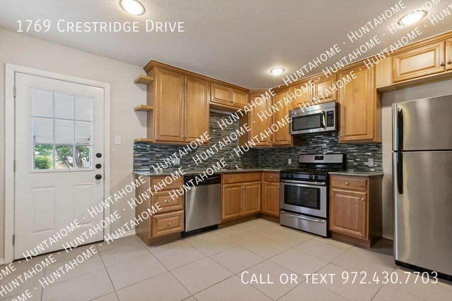 1769 Crestridge Dr - Photo 5 of 12