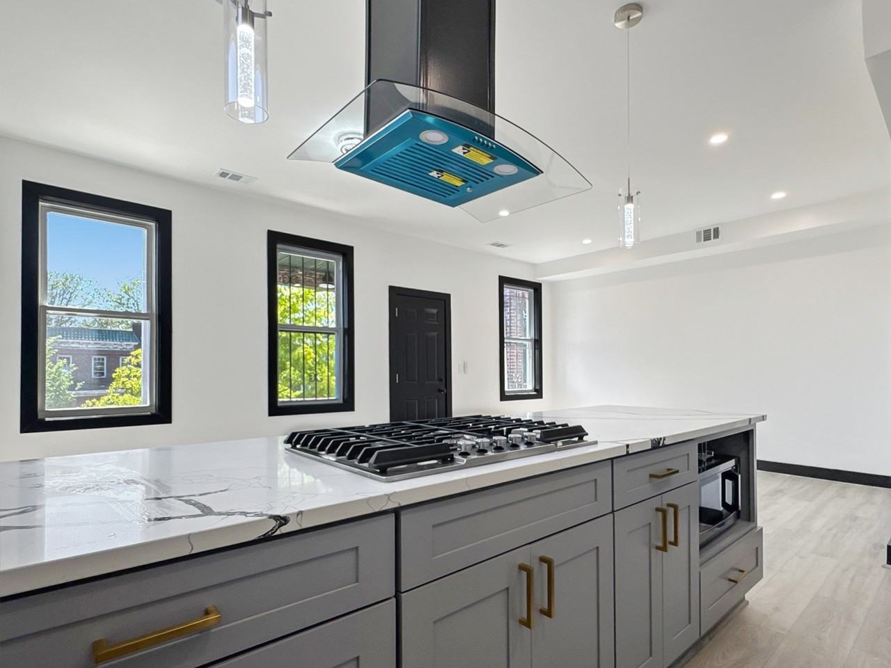 2325 Reisterstown Rd #B - Photo 4 of 19