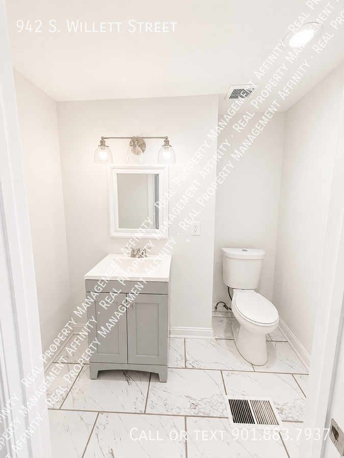 942 S Willett St - Photo 5 of 17