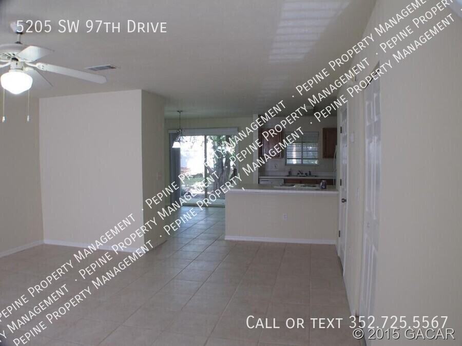 5205 Sw 97th Dr - Photo 2 of 15