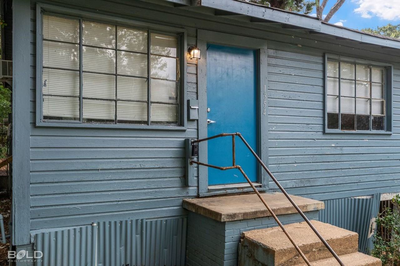 1354 Summers St - Photo 5 of 17