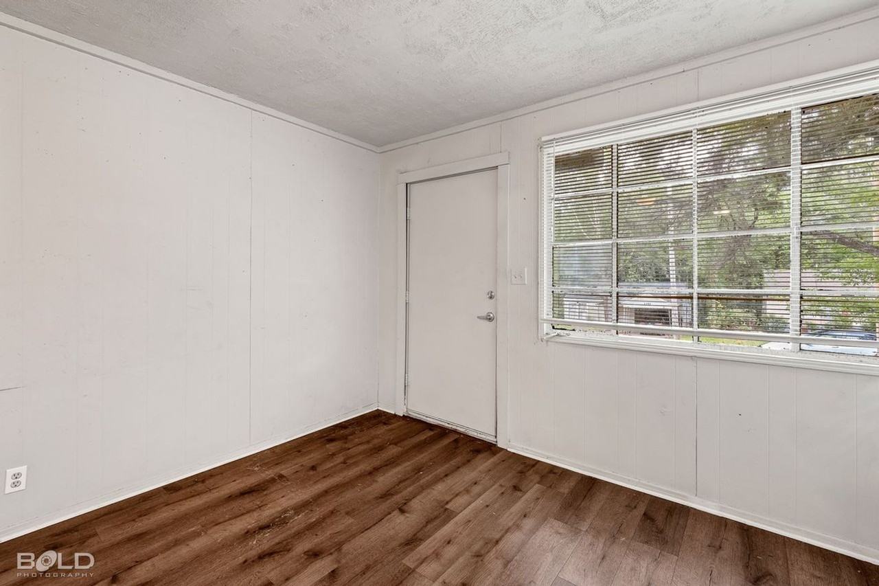 1354 Summers St - Photo 7 of 17