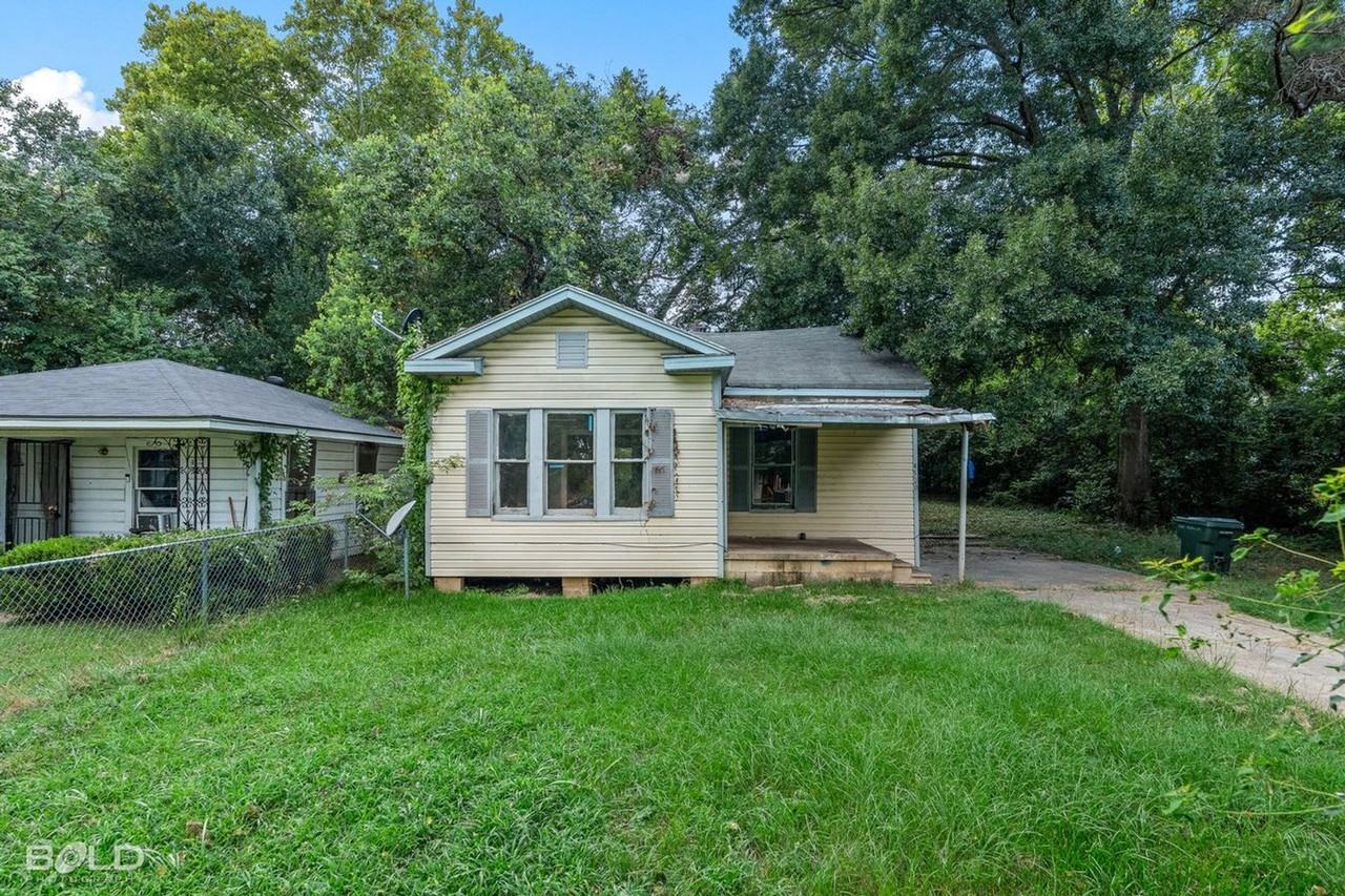 4520 Rightway Ave - Photo 2 of 4