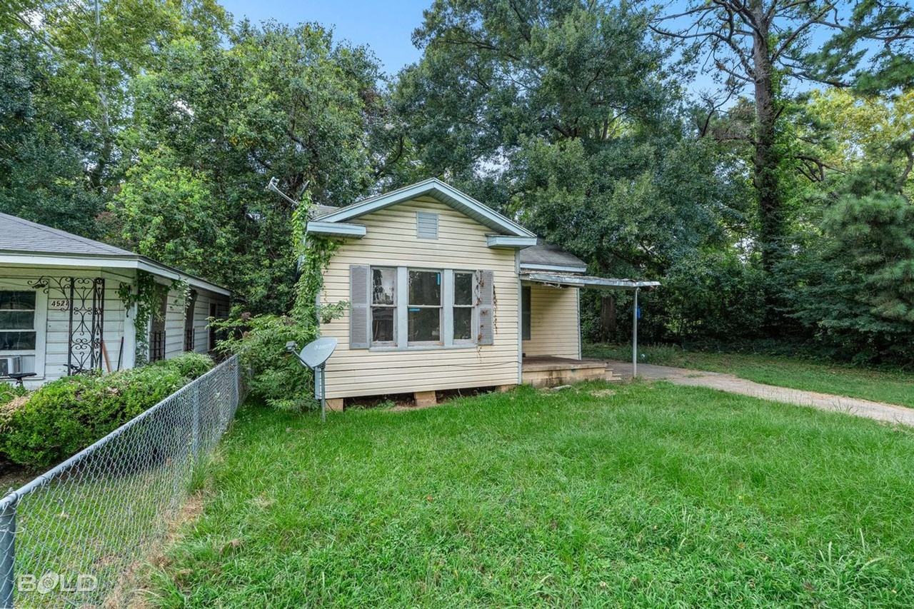 4520 Rightway Ave - Photo 3 of 4